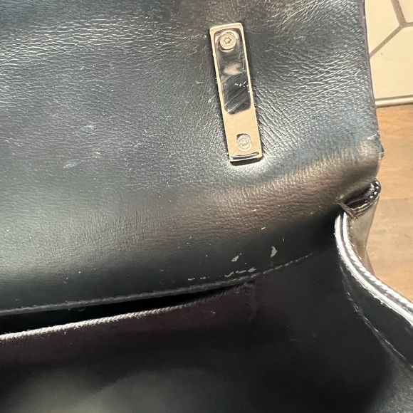 Burberry Small Horseferry Print
Quilted Lola Bag - Picture 9 of 14